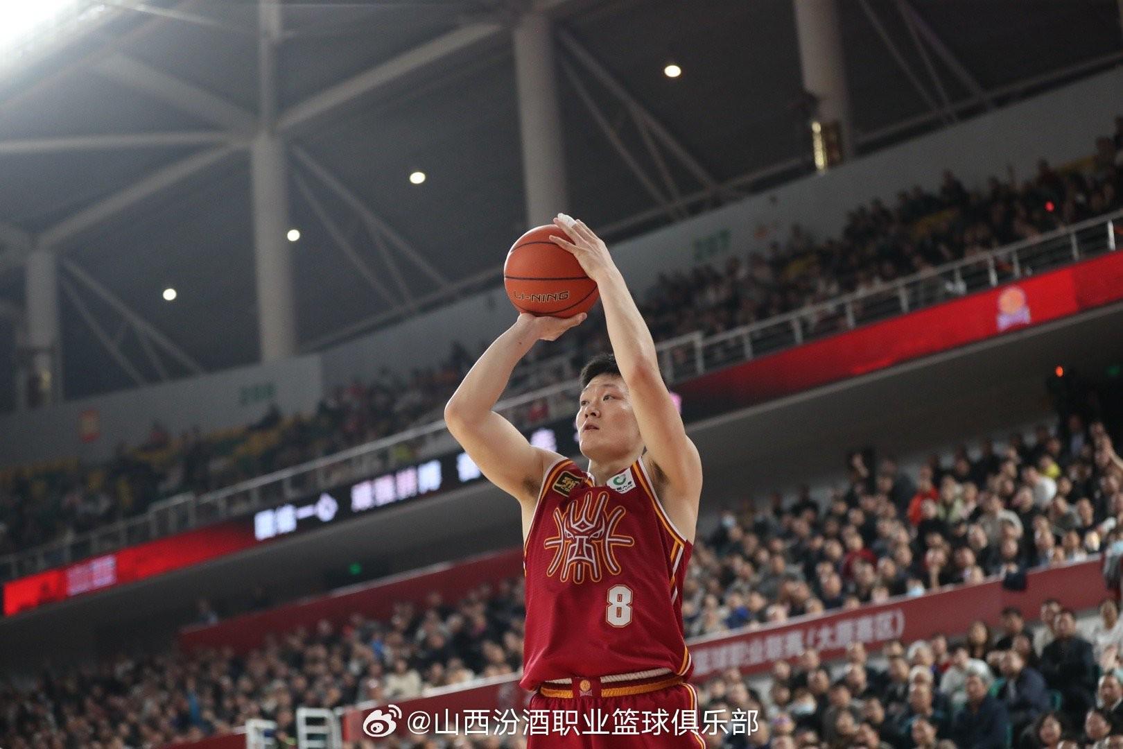 世界杯直播官网下载安装-官方：张宁左大腿内后部肌组织损伤并肌腱部分撕裂，预计伤停6-8周